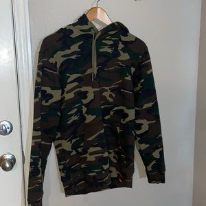 Lgnd camo hoodie small